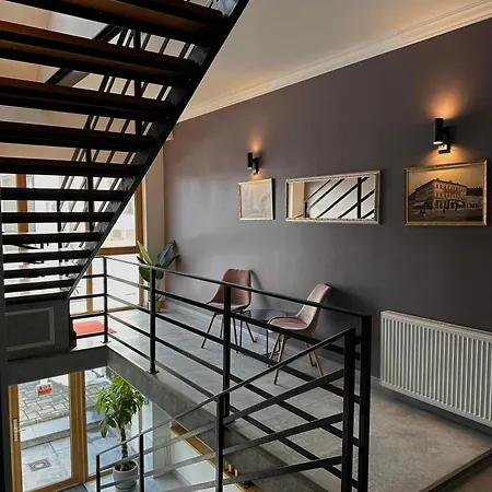 Gazde/Camere de închiriat House Bistriţa